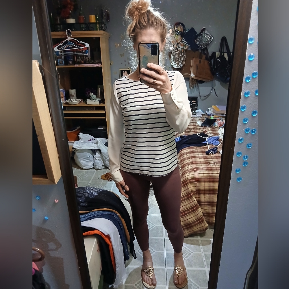 🎈The Limited🎈BUY 1 GET 1 🆓🎈Striped Blouse Sz S